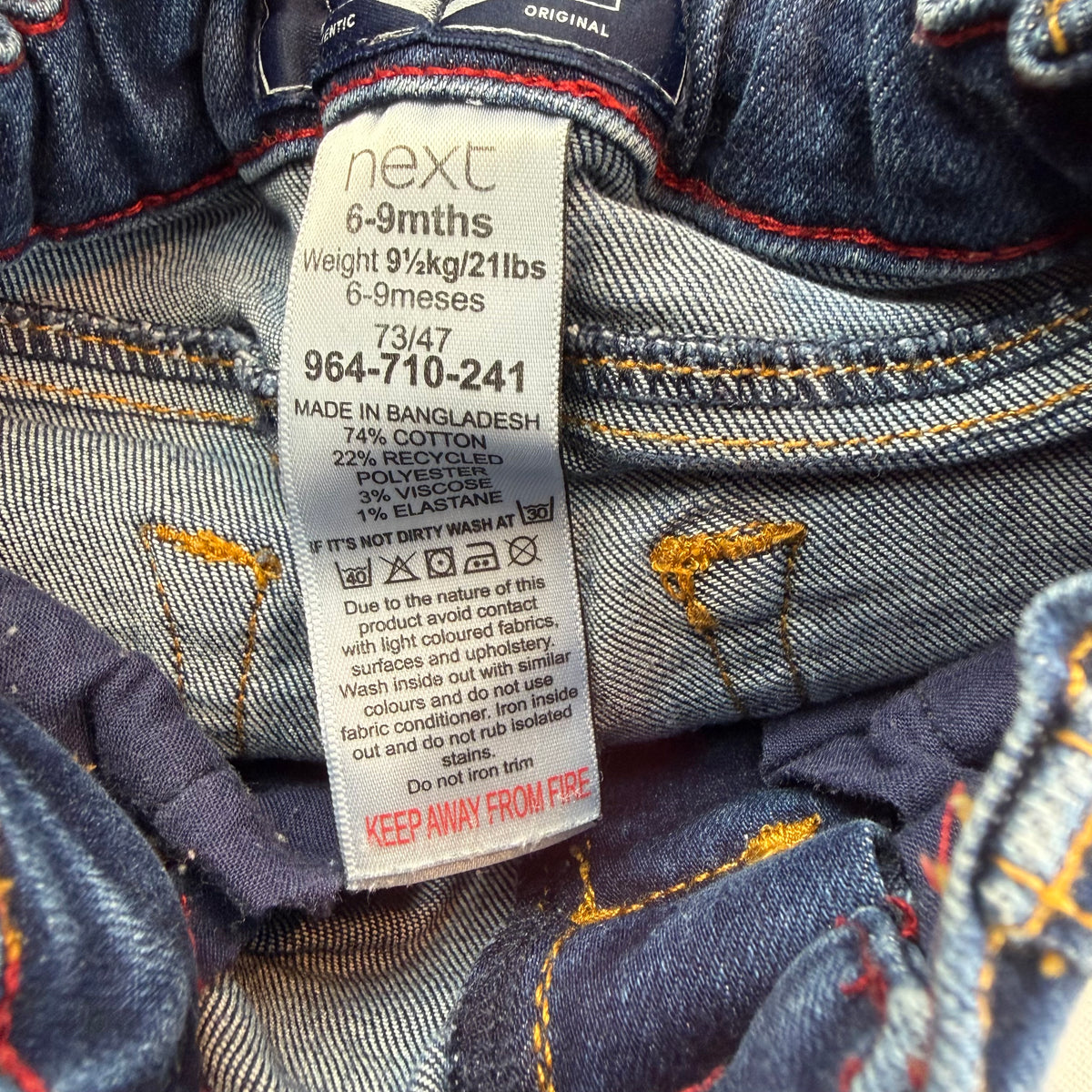Blaue Baby-Jeans aus Denim mit elastischem Bund und Knopfverschluss – label