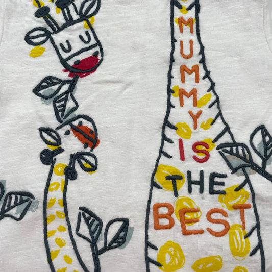 Weißes Baumwoll-T-Shirt mit Giraffen-Motiv und Schriftzug – detail