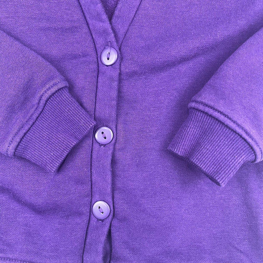 Lila Kinder-Strickjacke von George, Größe 4–5 Jahre – detail