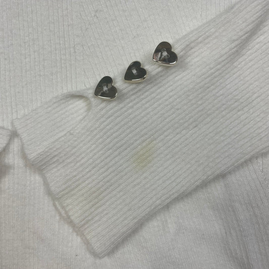 Weißer Pullover mit Herzakzenten für Mädchen – detail