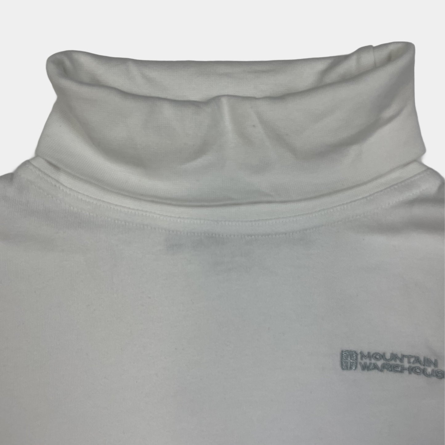 Weißes Baumwoll-Longsleeve mit Rollkragen und Logo, Größe 9-10 Jahre – detail