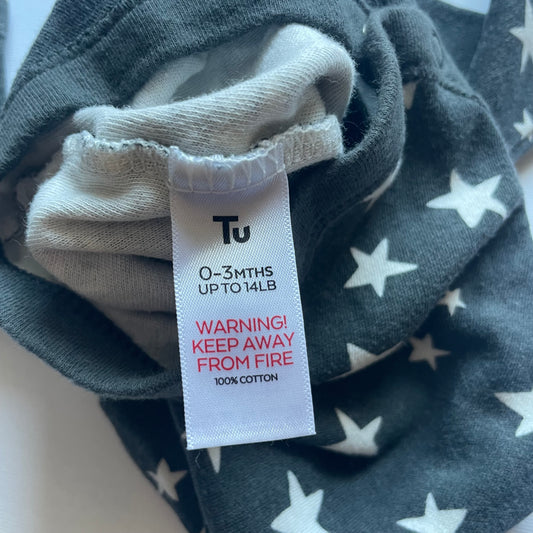 Grauer Baumwoll-Body mit Sternenmuster in Größe 0-3 Monate von Tu – label