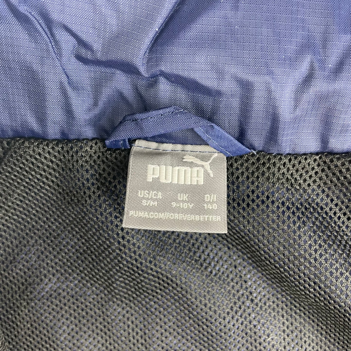 Blaue Puma Sportjacke für Kinder mit Vereinslogo und Reißverschluss, Größe 9-10 Jahre – tag