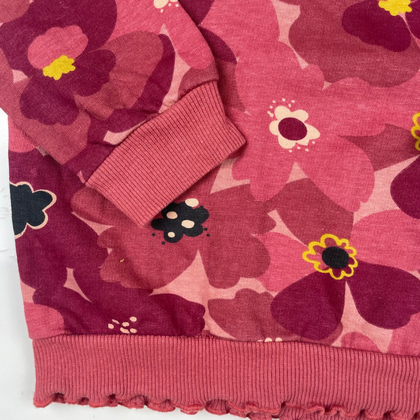 Rosa Sweatshirt mit Blumen von Little Kids, Größe 110 (4-5 Jahre) – detail