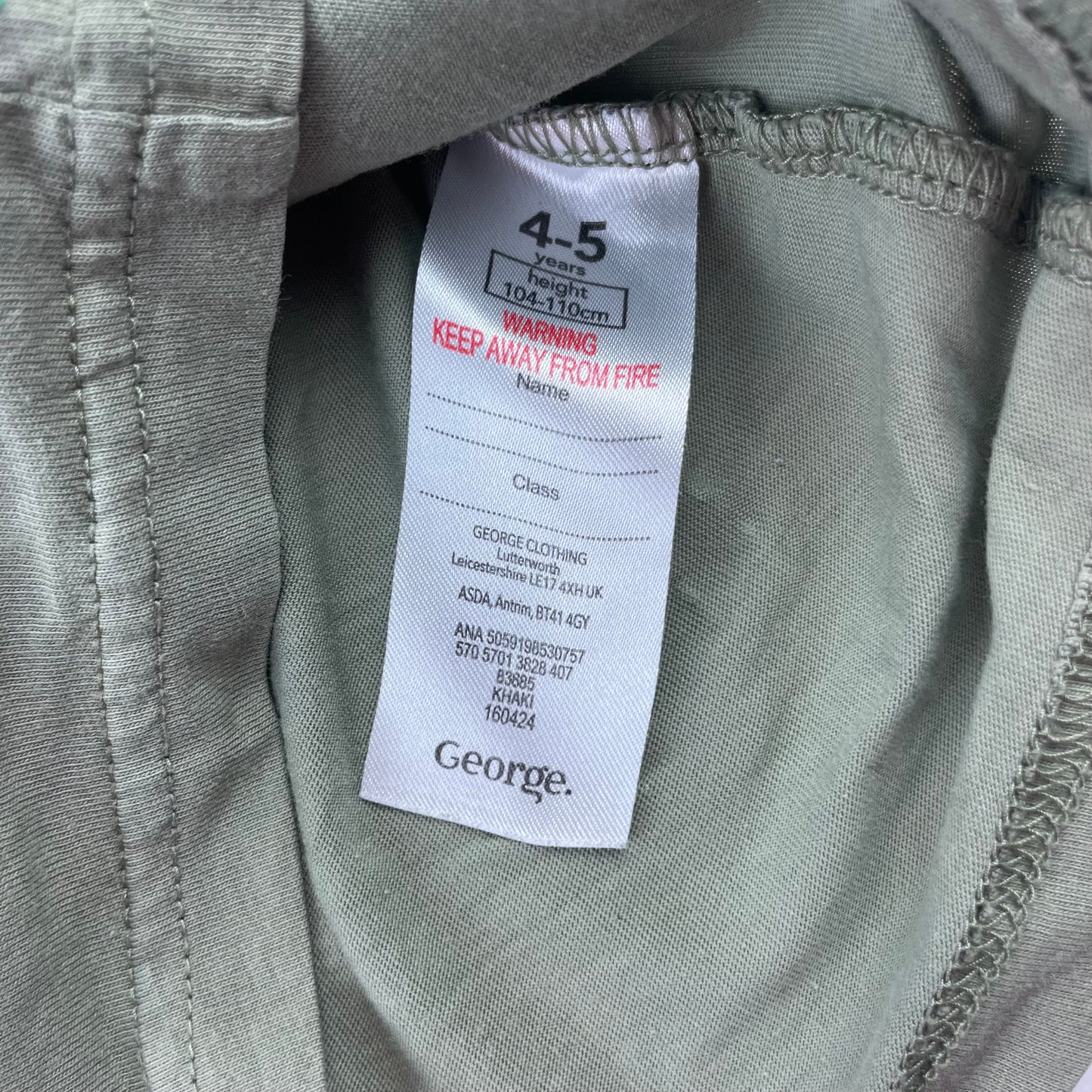Khaki Langarmshirt für Kinder 4-5 Jahre von George. – label