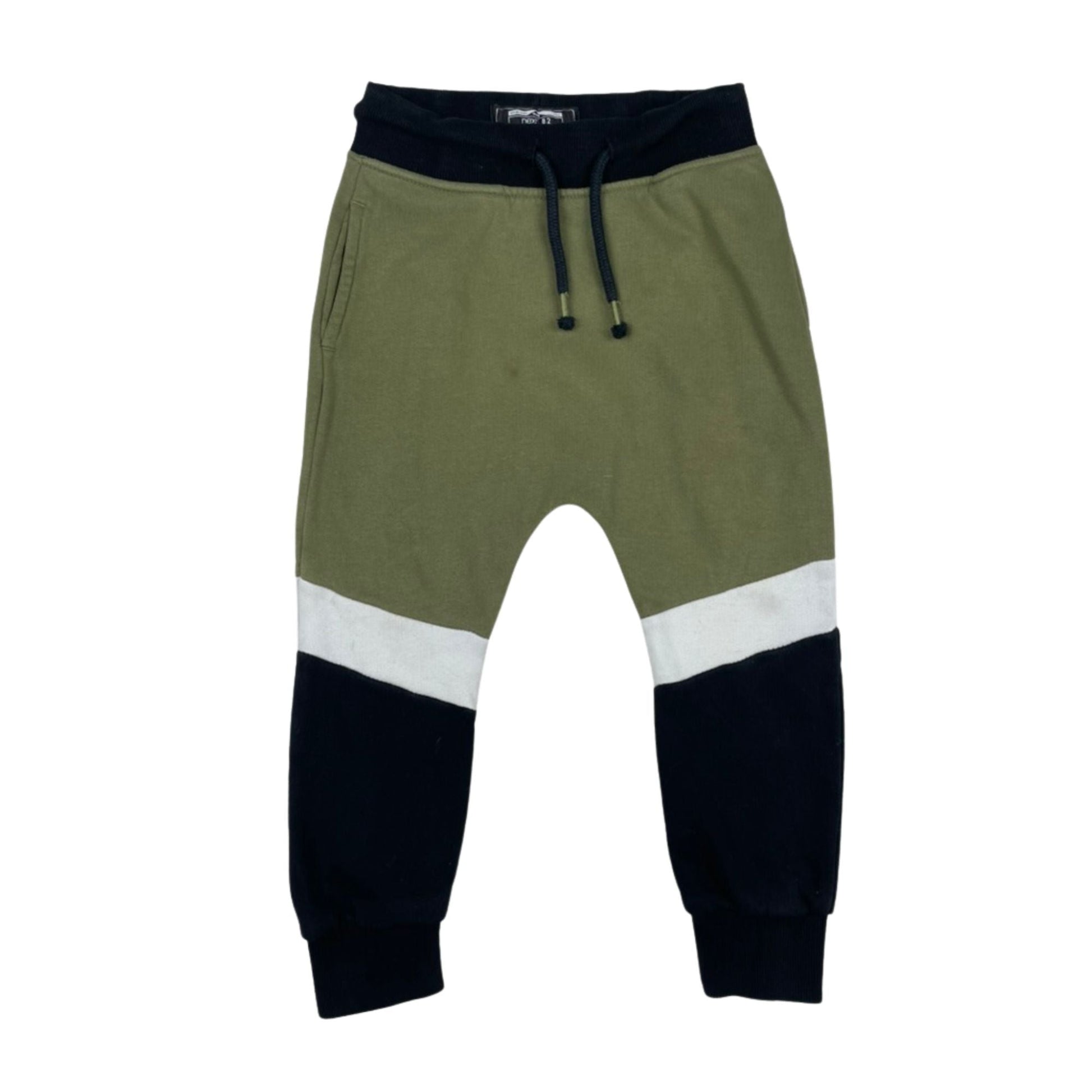 Bequeme olivgrüne Hose mit schwarzen Details für Jungen