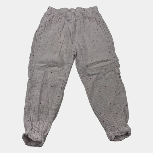 Graue Baumwollhose mit Herzmuster und elastischen Bündchen für Kinder – front