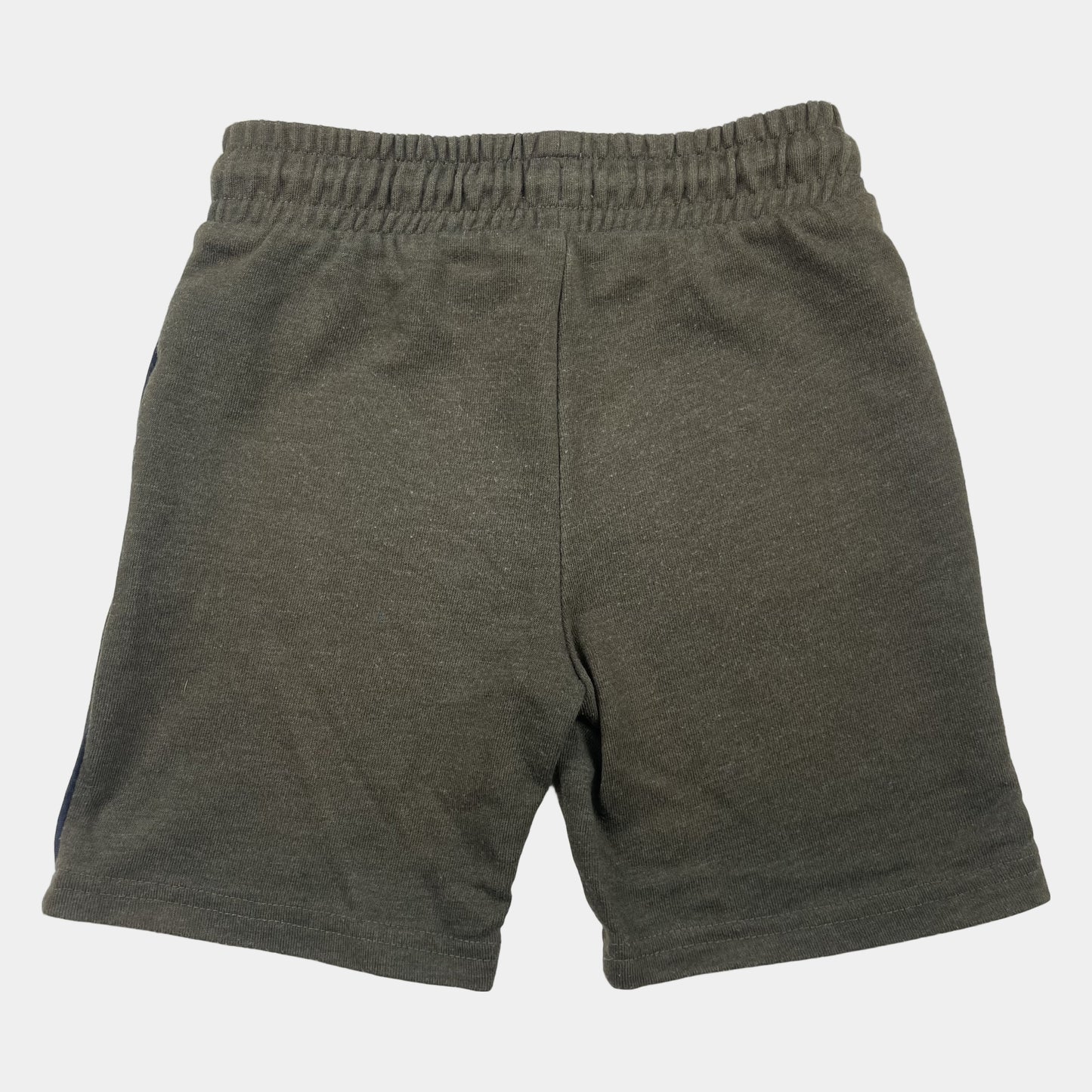 Graue Sweatshorts aus Baumwolle mit elastischem Bund für Jungen im Alter von 4-5 Jahren von F&F. – back