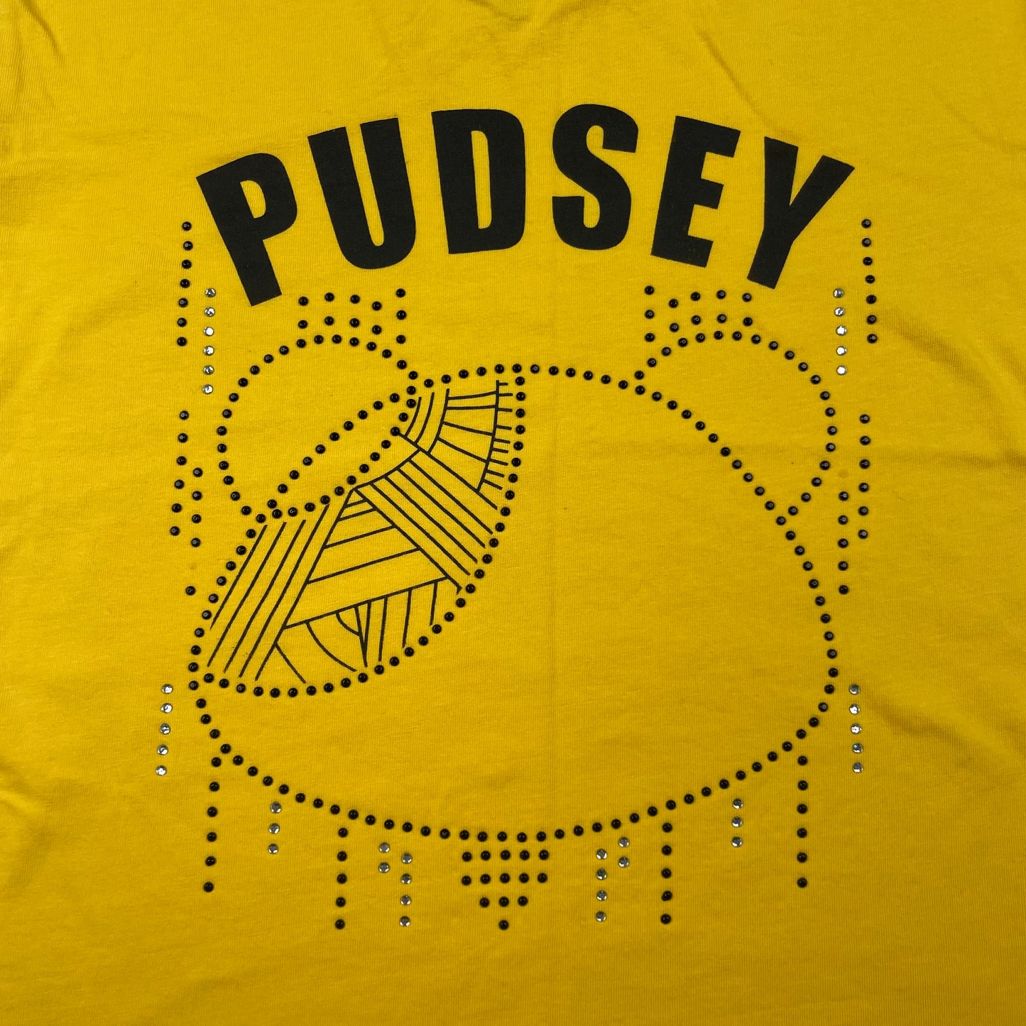 Gelbes Pudsey Baumwoll-T-Shirt mit Aufdruck in Größe 8-9 Jahre – detail