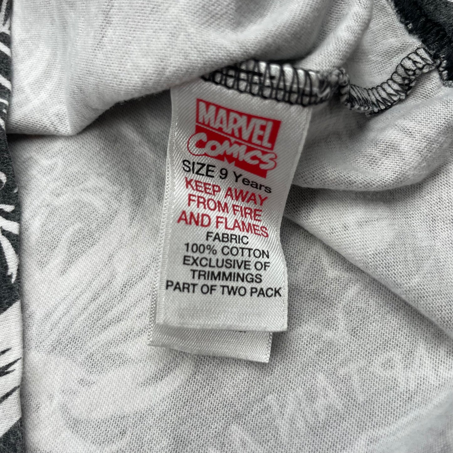 Graues Marvel T-Shirt mit Comicmotiven für Kinder, Größe 9 Jahre – label