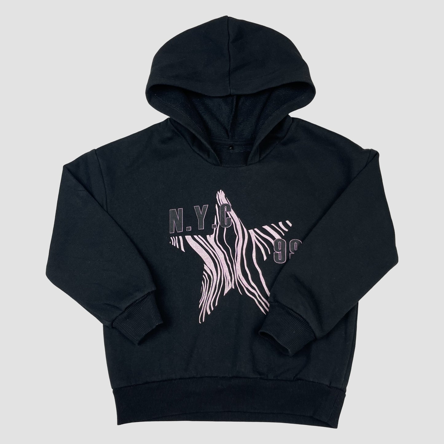 Schwarzer Nutmeg Hoodie mit rosa Stern-Print und N.Y.C.-Schriftzug, Größe 5–6 Jahre – front