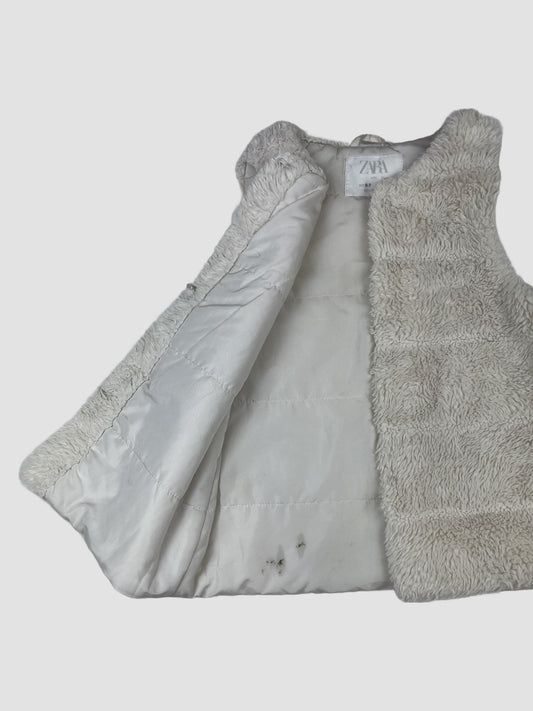 Beige ZARA Kids Kunstfell-Weste, Größe 6–7 Jahre – inside