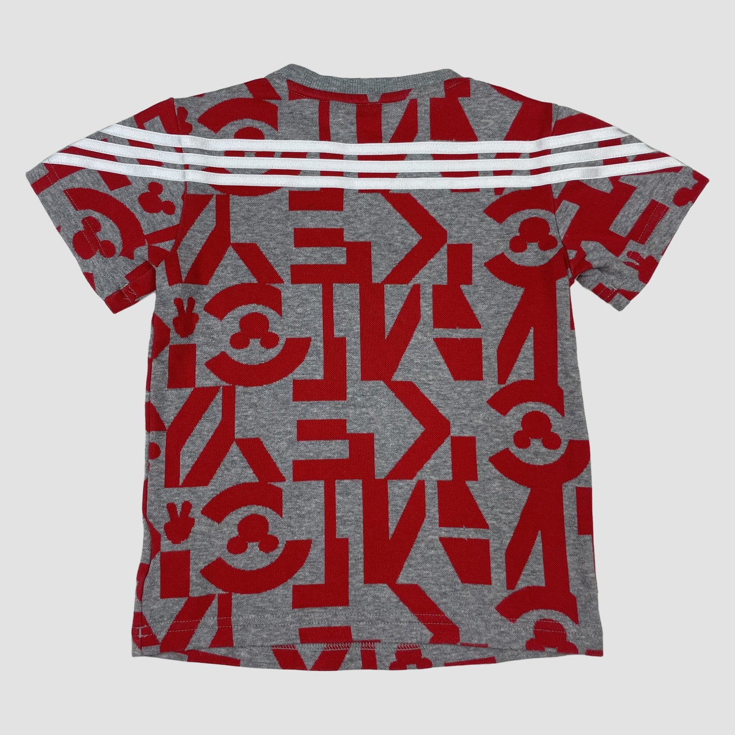Graues adidas x Disney Kinder-T-Shirt mit rotem Allover-Muster und Mickey-Motiv, Größe 98 – back