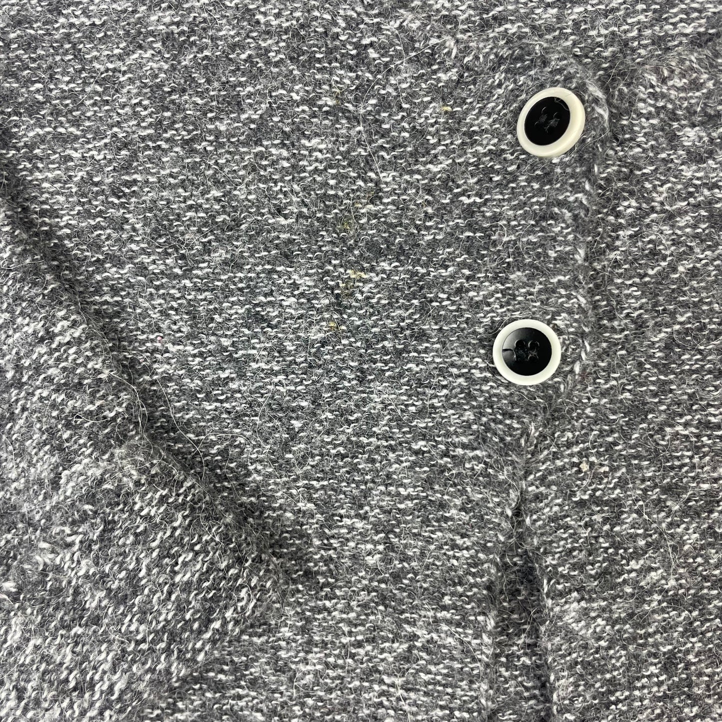 Graue melierte Strickjacke von bellybutton, Größe 86 – detail
