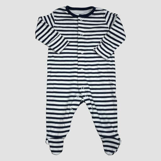 Dunkelblau-weiß gestreifter Baby-Schlafanzug mit Druckknöpfen und Füßchen von Matalan, Größe 0–3 Monate