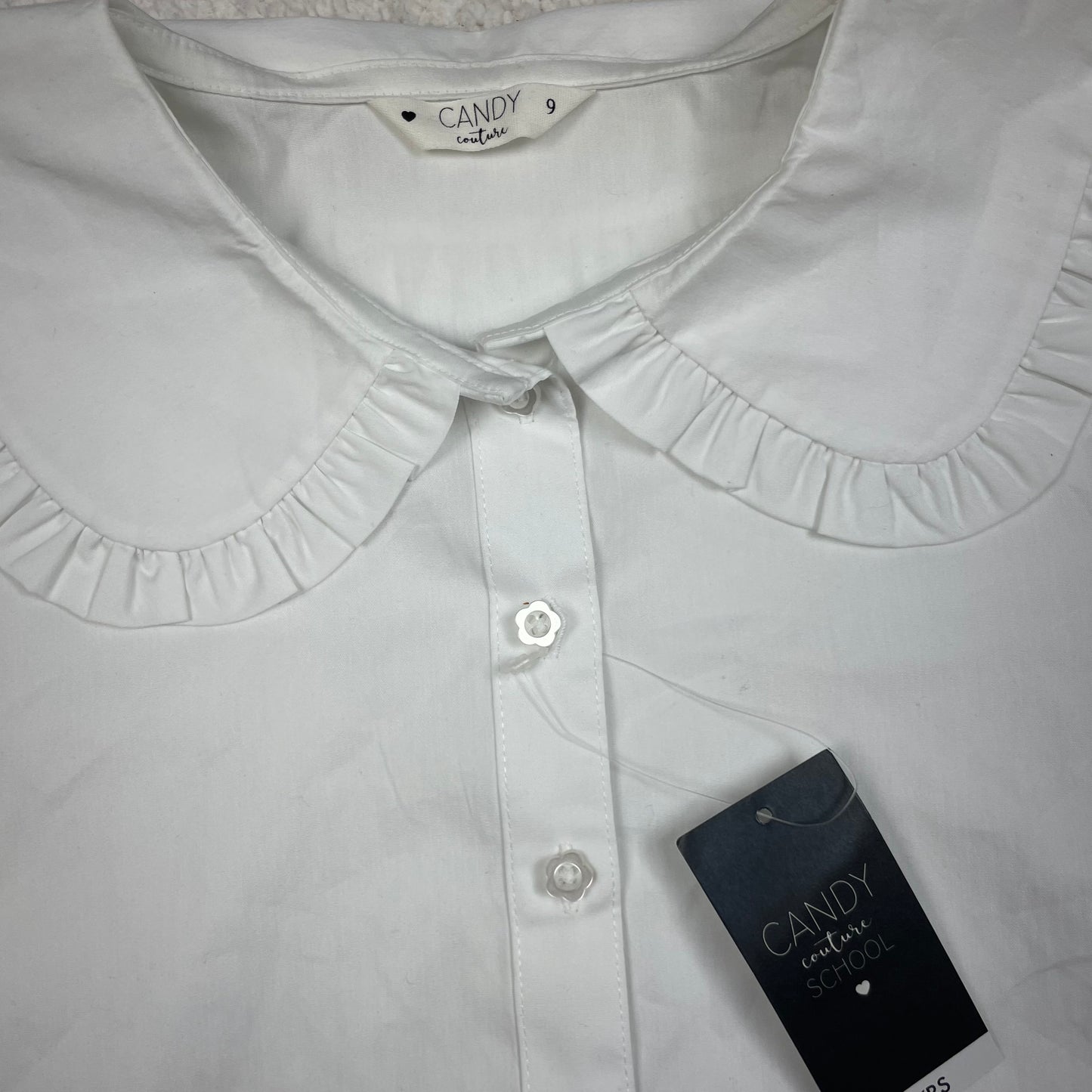 Weiße Kurzarm-Bluse mit Bubikragen und Rüschen von School Life, Größe 9 Jahre – detail