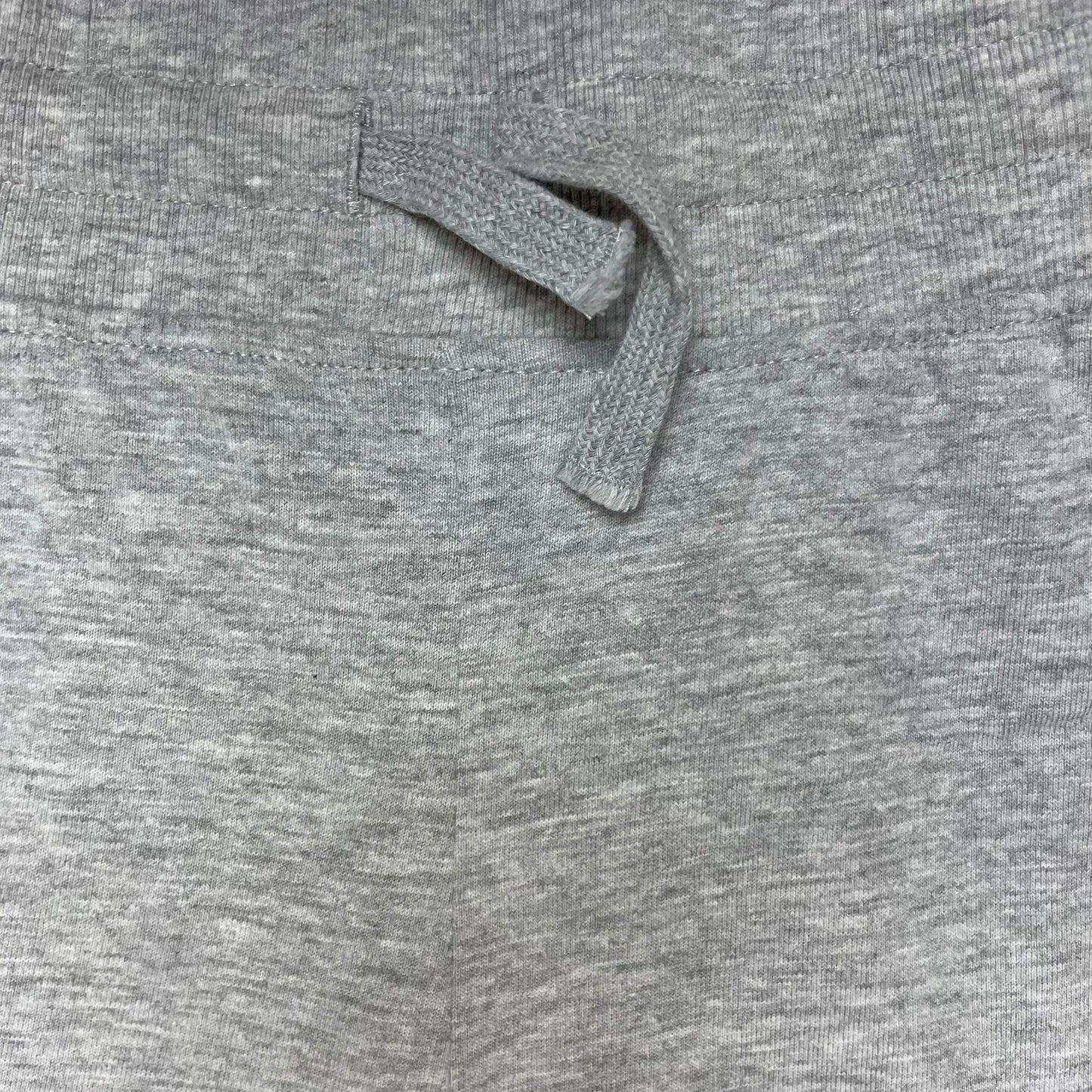 Graue Kinder-Jogginghose mit Kordelzug und Rippbündchen, Größe 158 – detail