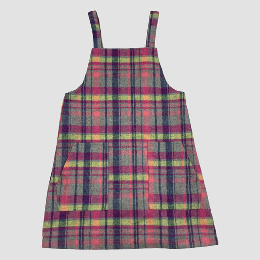 Kariertes Latzkleid für Mädchen in Grau, Pink und Grün mit Taschen, Größe 8 Jahre – front