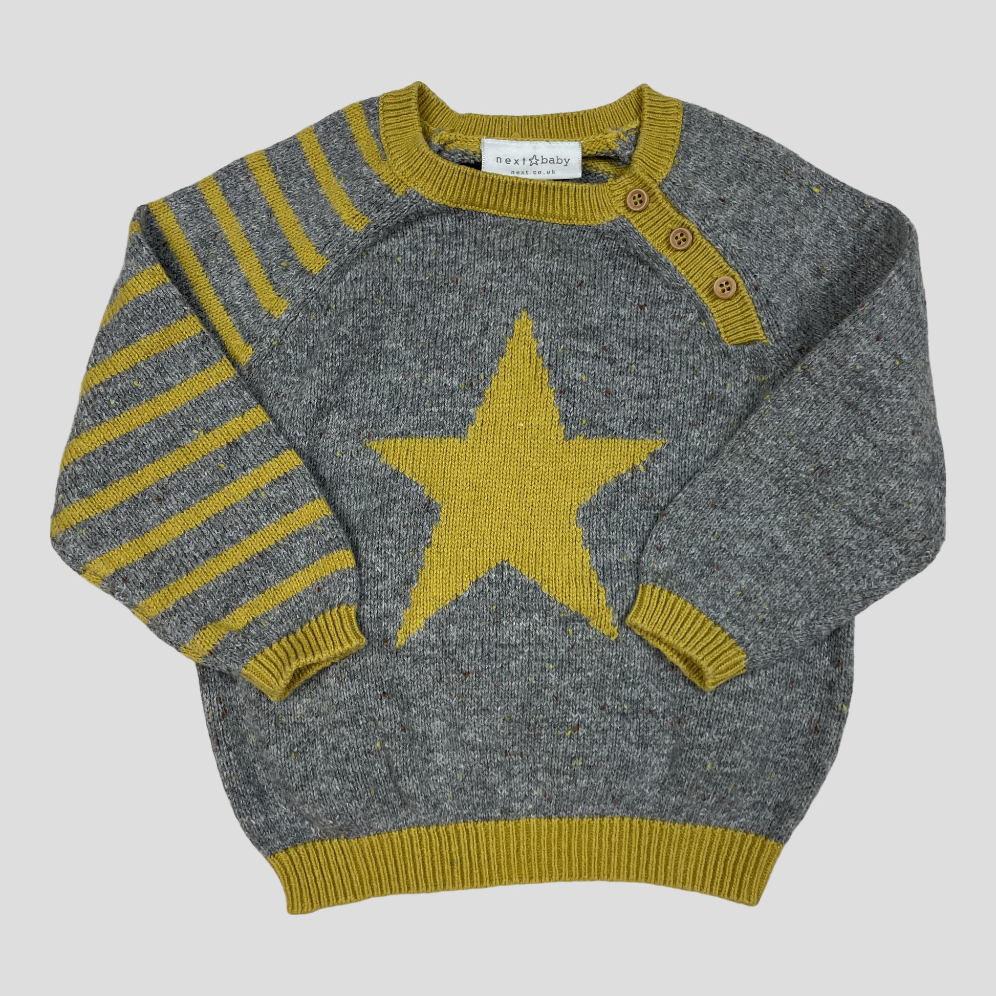 Grauer Baby-Strickpullover mit gelbem Stern und Streifen, Größe 6–9 Monate – front