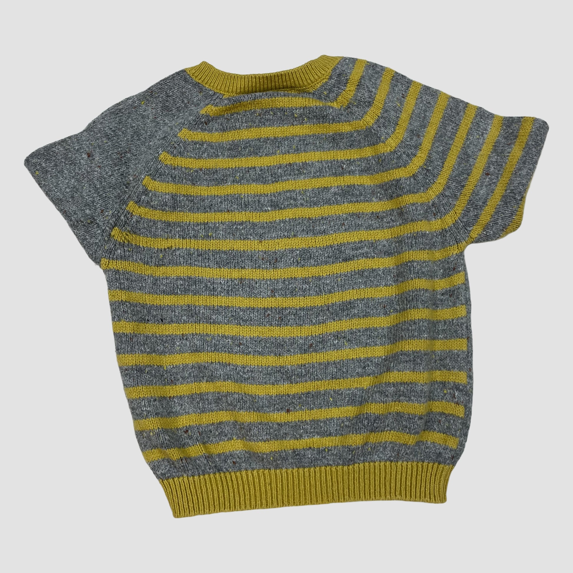 Grauer Baby-Strickpullover mit gelbem Stern und Streifen, Größe 6–9 Monate – back