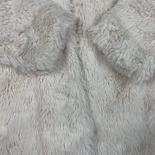 Hellgraue Kunstfell-Babyjacke mit Kapuze und Ohren, Größe 9–12 Monate – detail