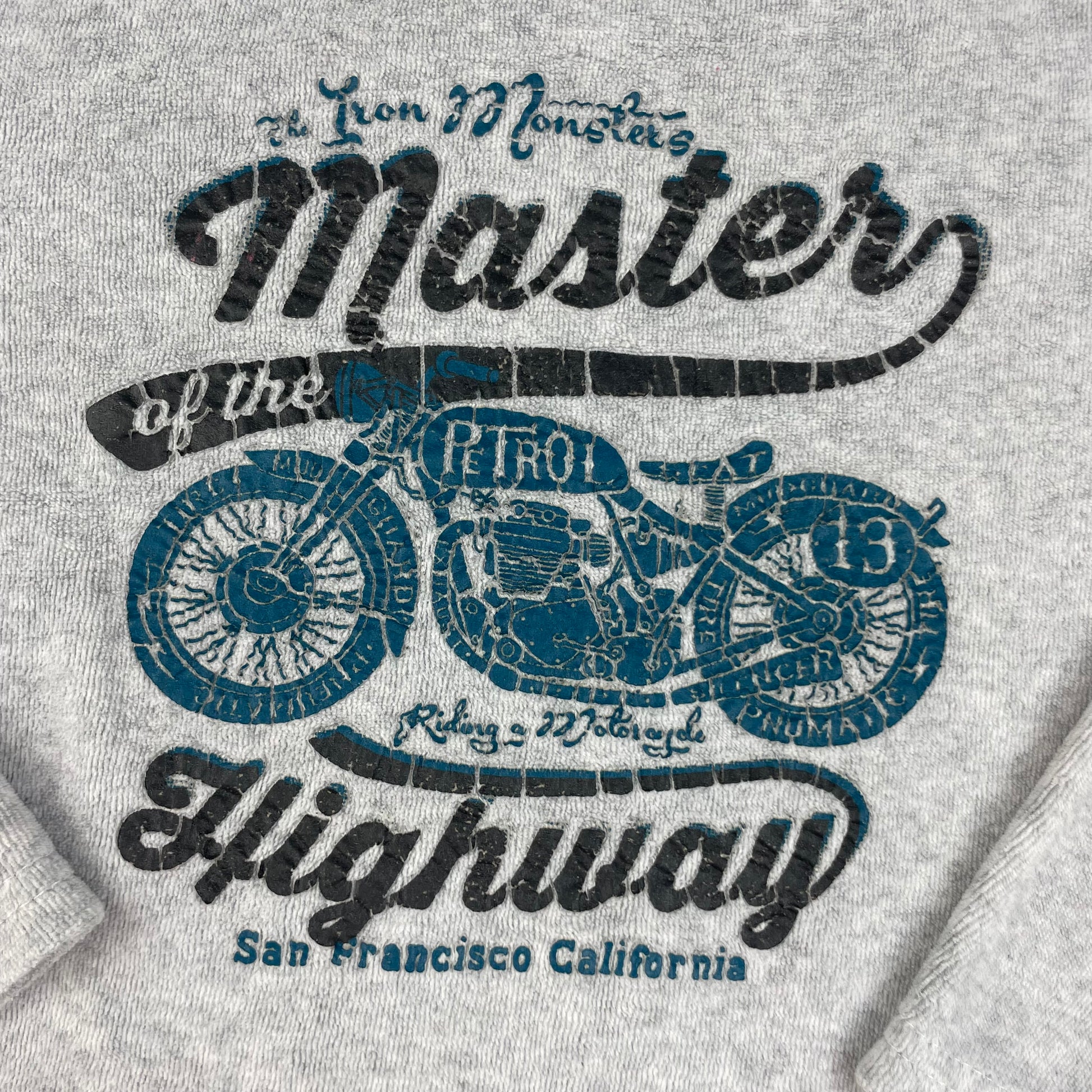 Graues Langarmshirt mit Motorrad-Print, Vorderansicht