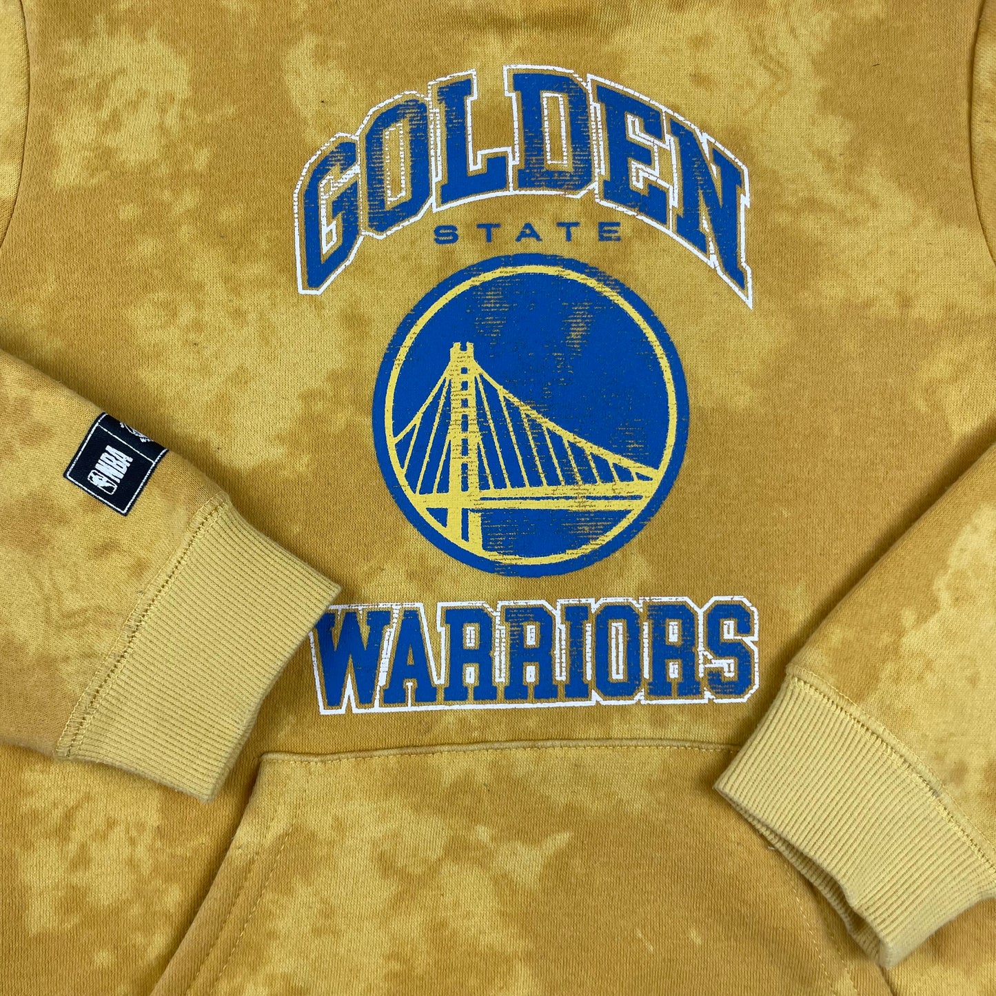 Gelber Kinder-Kapuzenpullover mit Golden State Warriors Logo, Größe 7 – detail