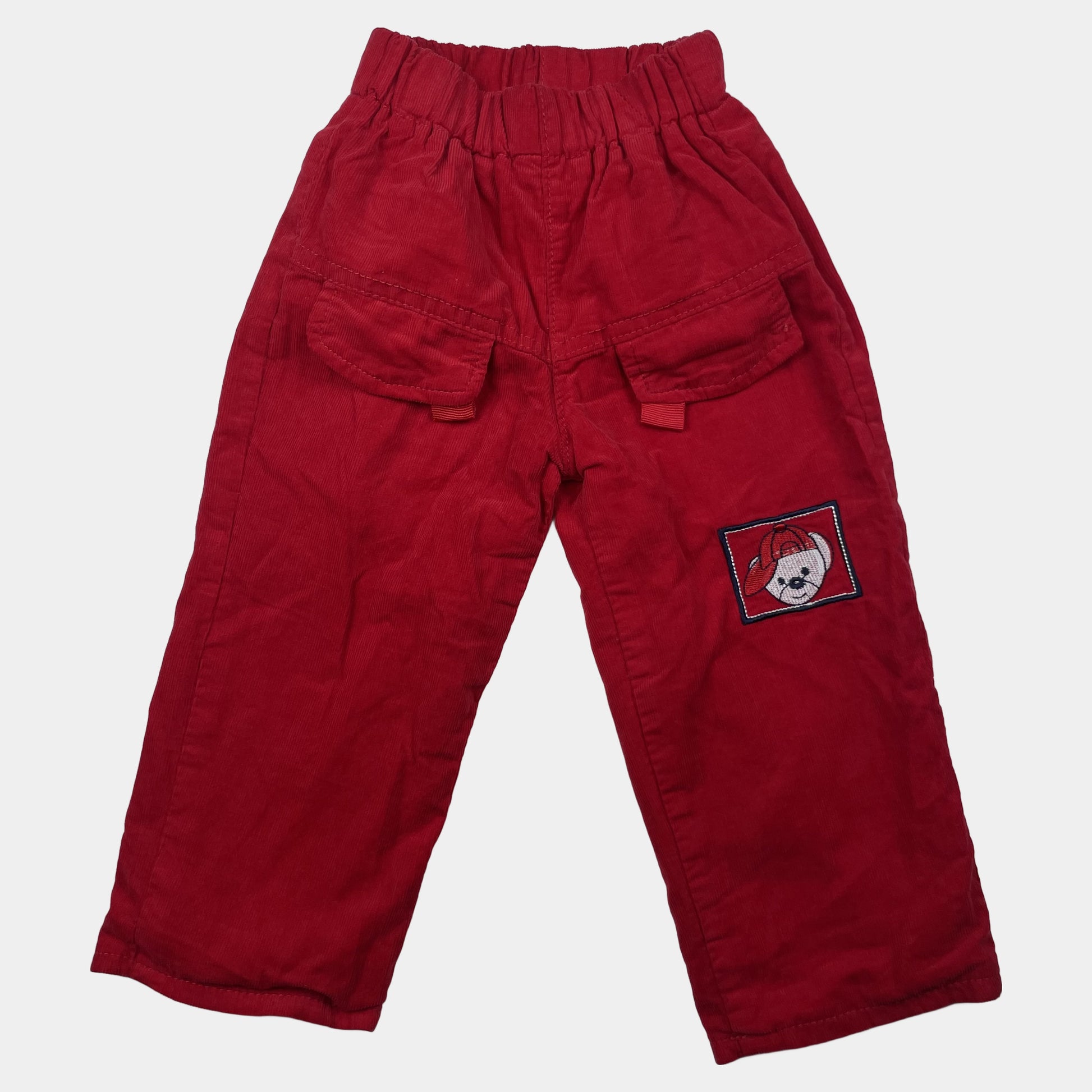 Rote Cordhose für Kleinkinder mit Bären-Patch – front