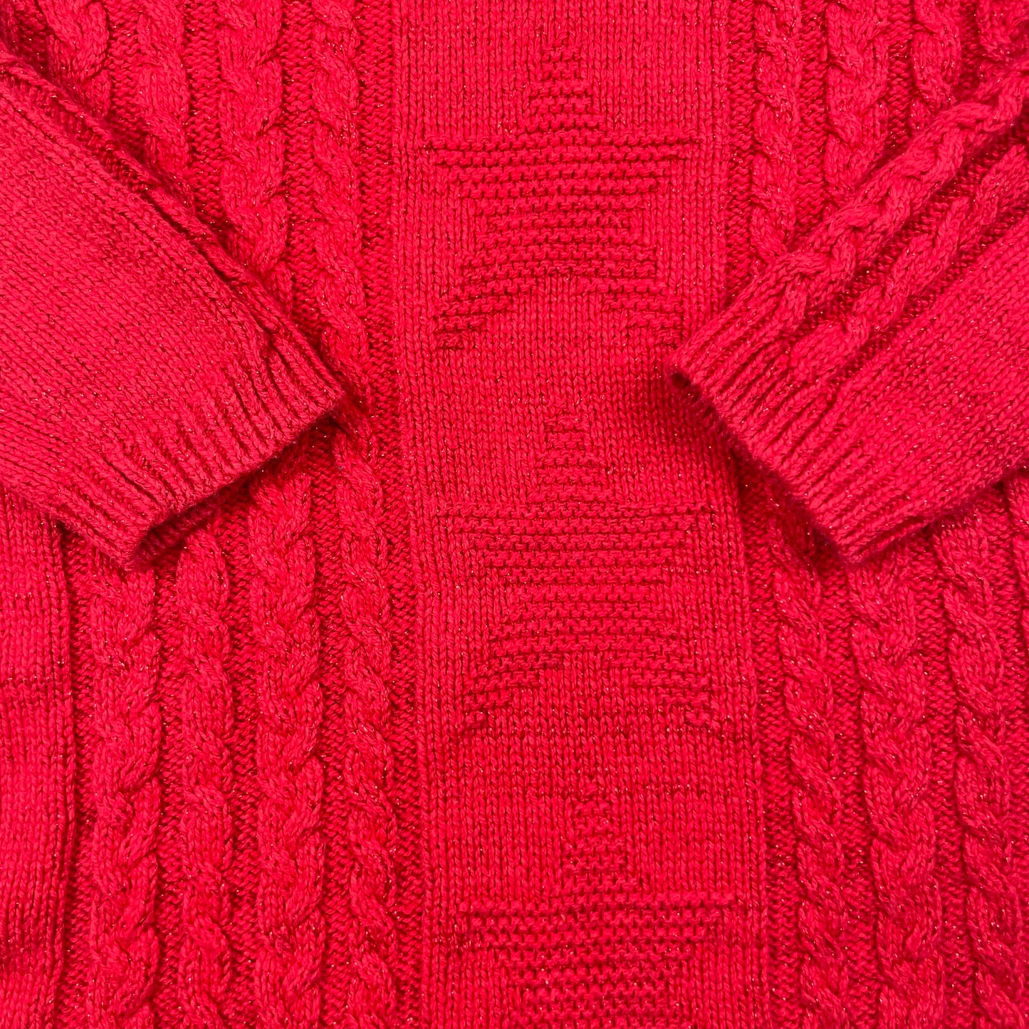 Rotes Strickkleid mit Zopfmuster und Sternmotiv, Größe 2–3 Jahre (92–98) – detail