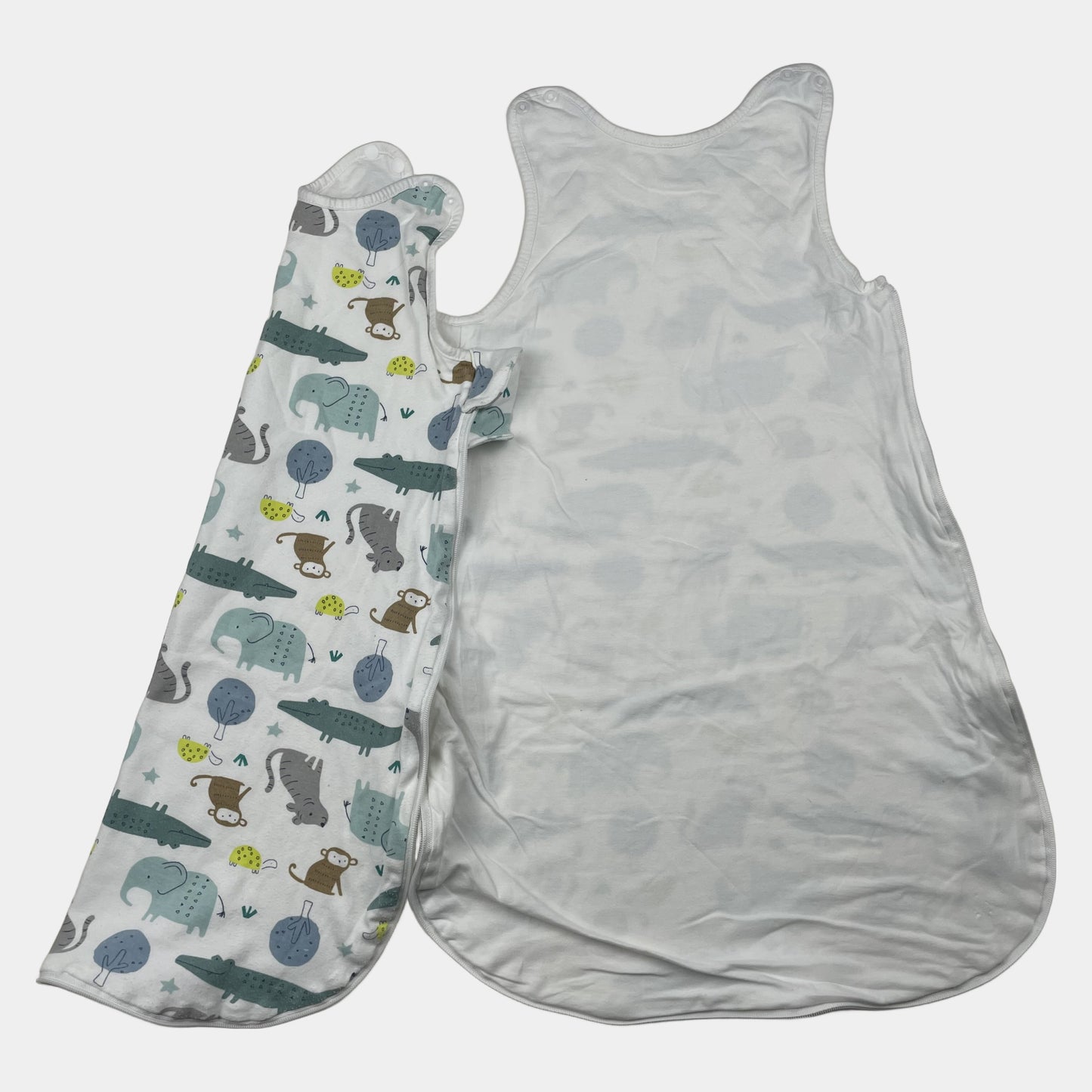 Weißer Babyschlafsack mit Tiermotiv, Größe S, seitlicher Reißverschluss und Druckknöpfe an den Schultern – inside