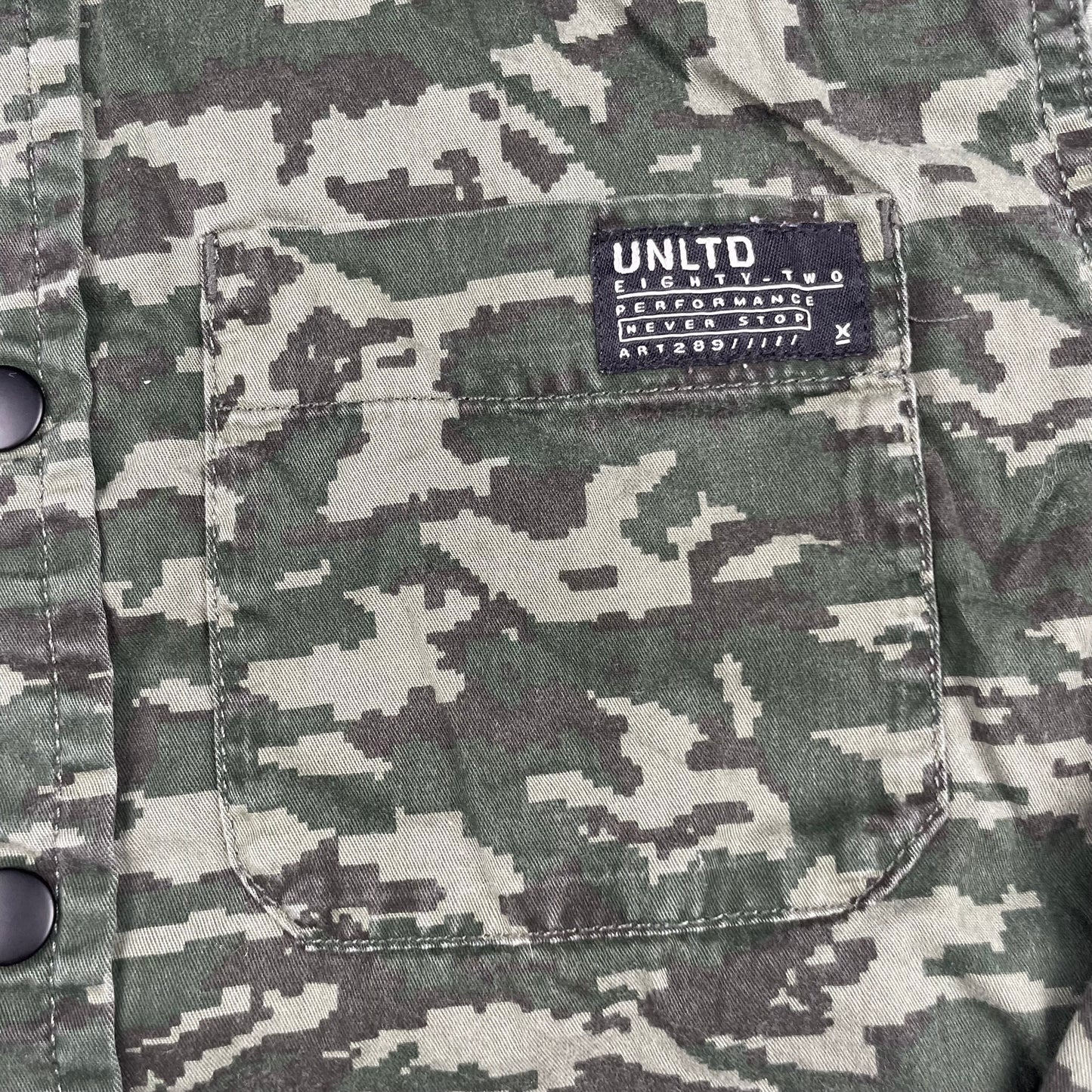 Grünes Camouflage-Hemd aus Baumwolle mit Knopfleiste – pocket