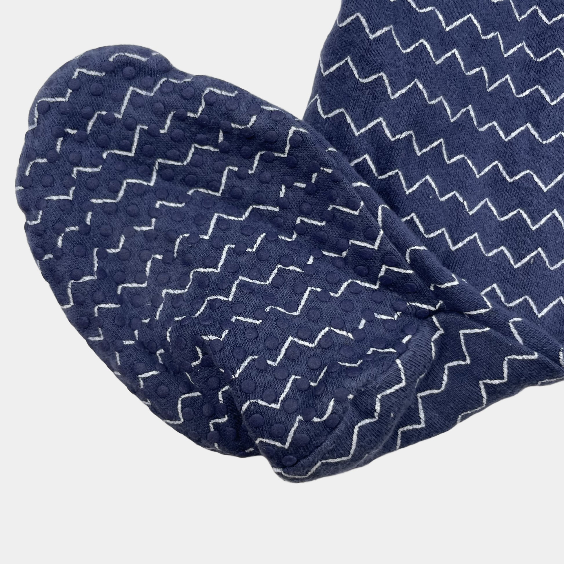 Blauer Baumwoll-Strampler mit Zickzackmuster für Babys 9-12 Monate – detail