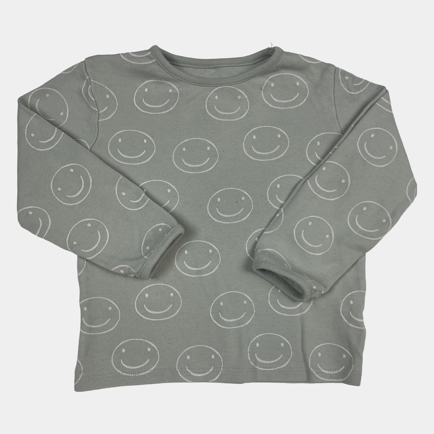 Grauer Pullover mit lächelnden Smileys als Muster – front