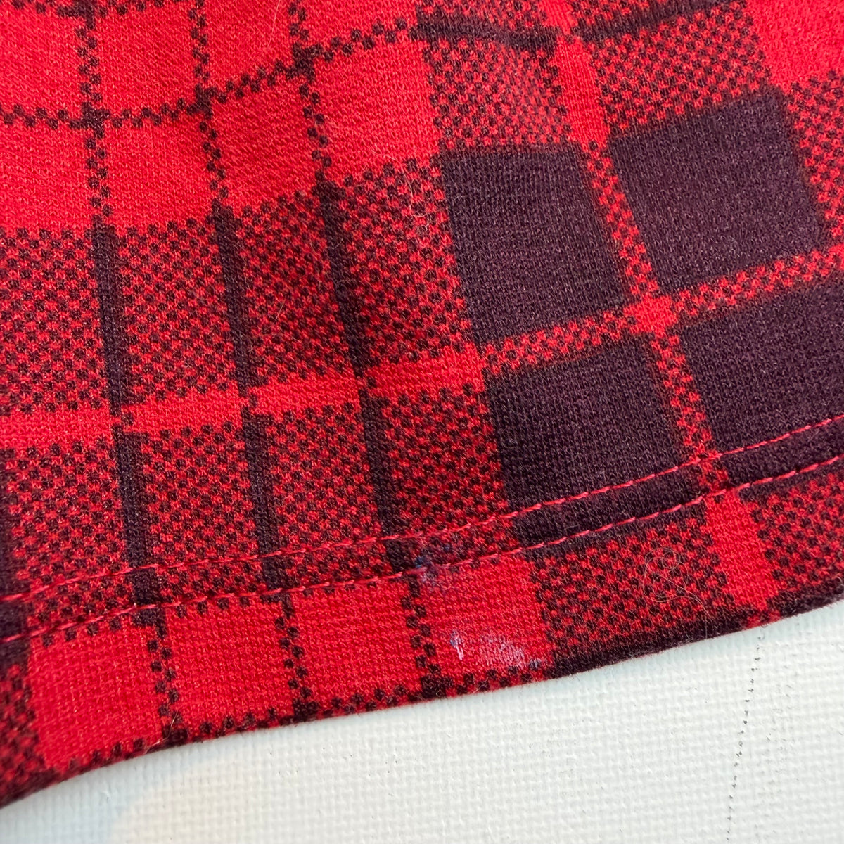 Rotes kariertes Kinderkleid mit kurzer Arm und Schleife von H&M – fabric