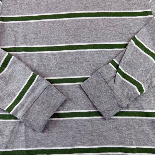 Grauer GapKids Rollkragenpullover für Kinder mit grünen und weißen Streifen – sleeve