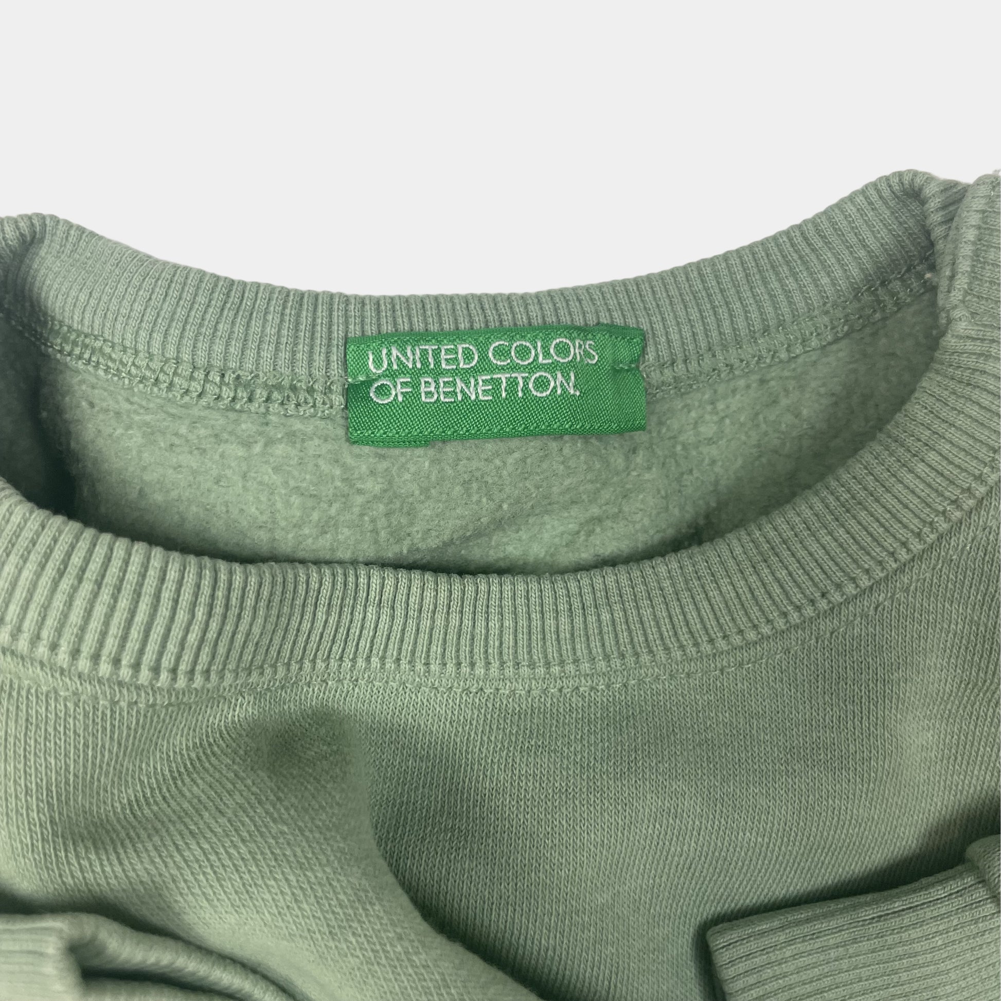 Grüner Pullover mit Motiv und Schriftzug – label