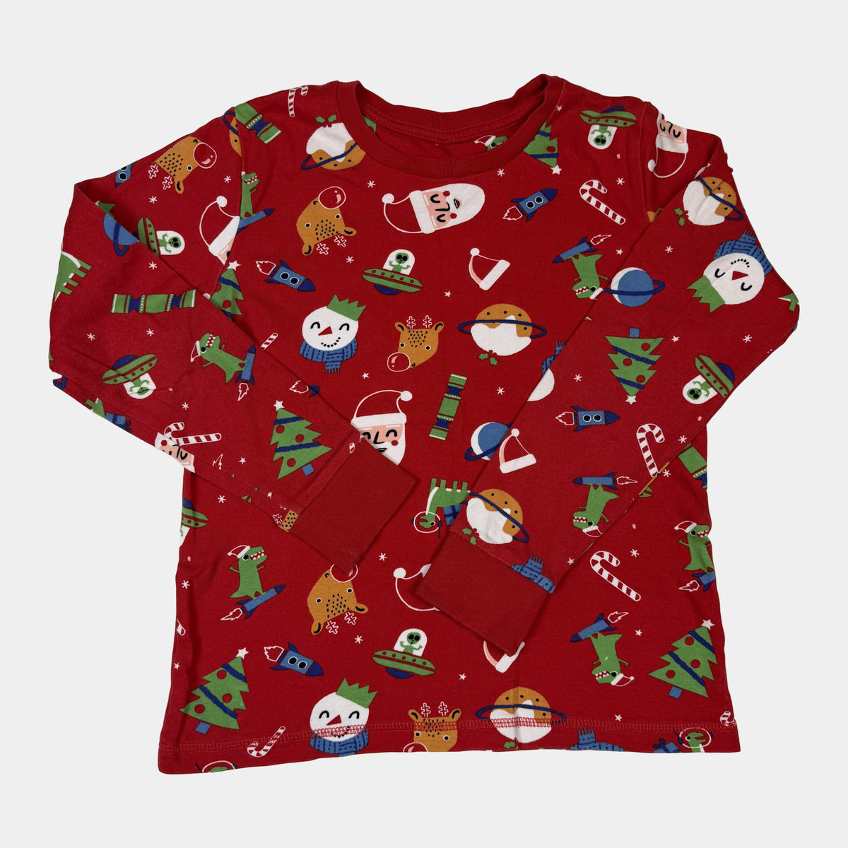 Rotes Kinder-Langarmshirt mit Weihnachtsmotiven und buntem Allover-Print – front