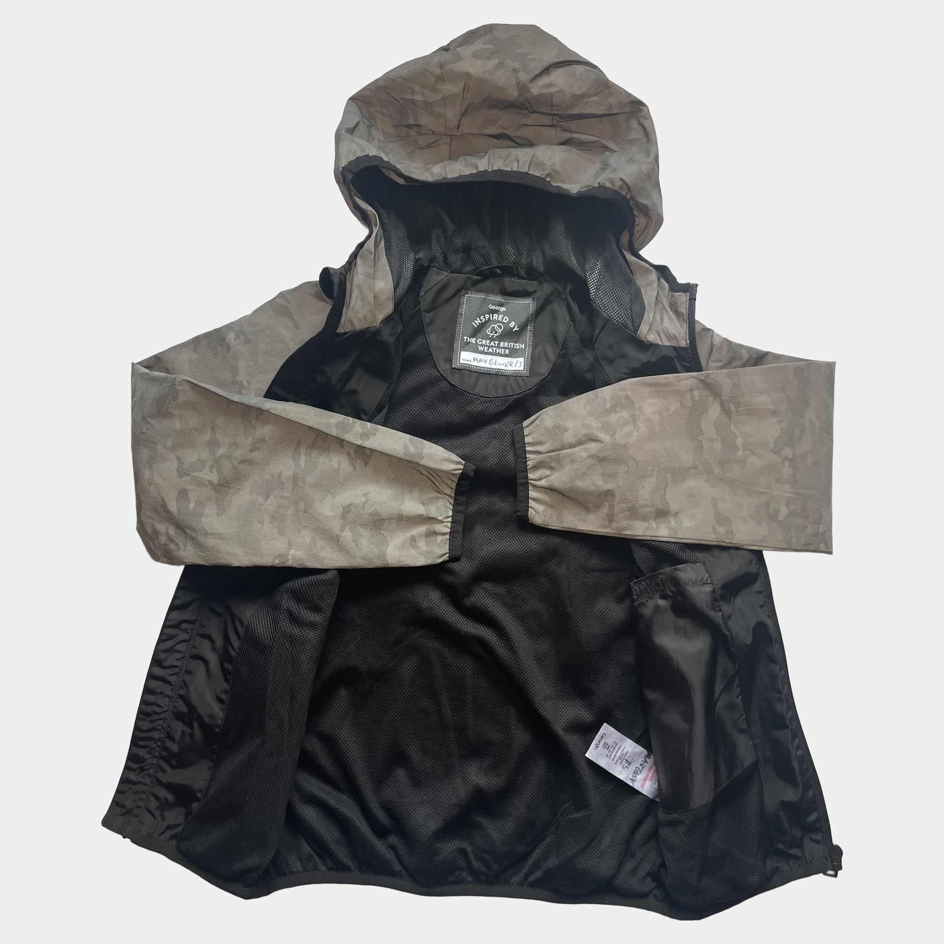 Graue und schwarze Jacke mit Kapuze und Camouflage-Muster für Kinder, Größe 6-7 Jahre – front