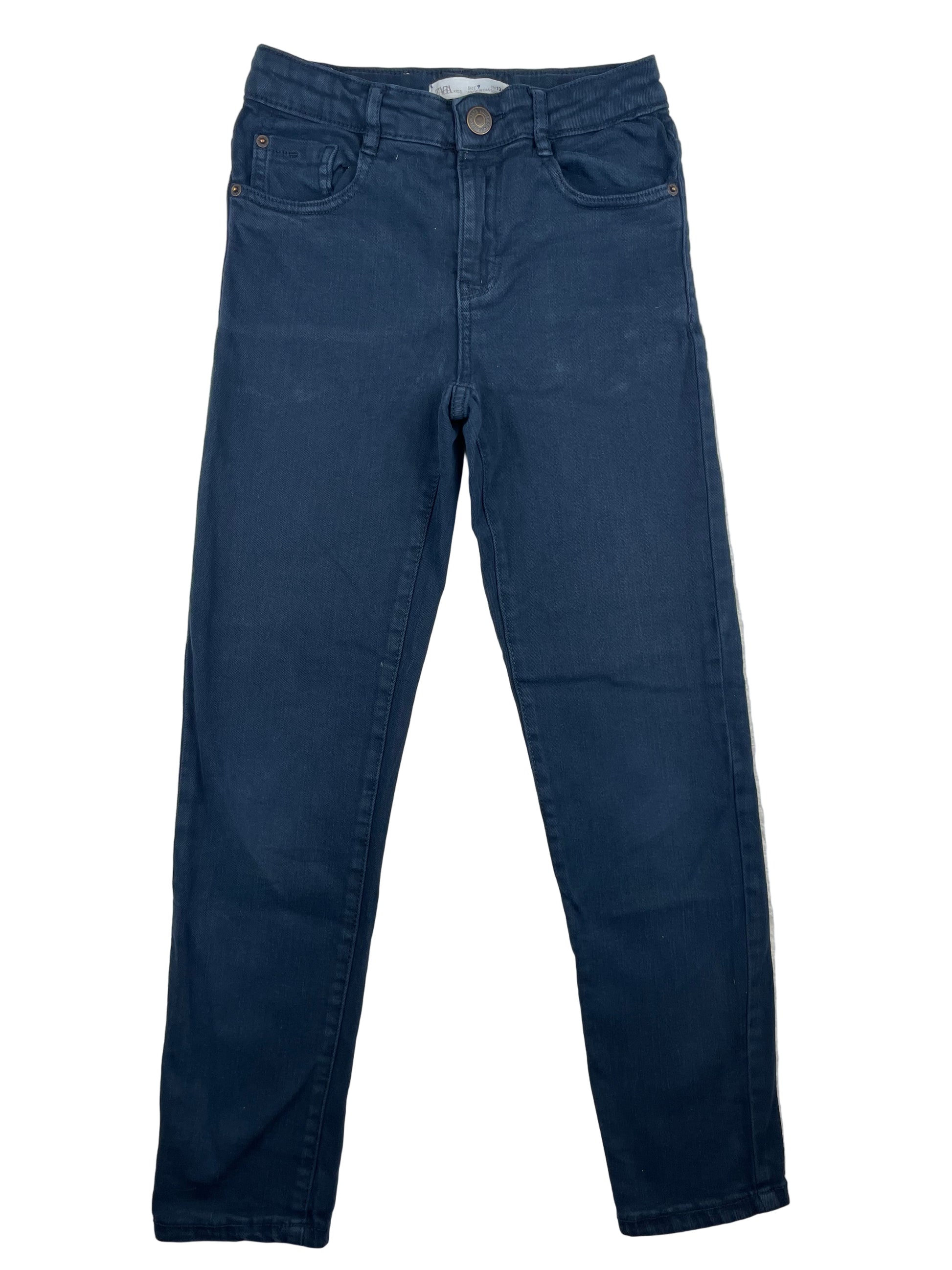 Dunkelblaue ZARA Kids Jeans, Größe 134, verstellbarer Bund – front