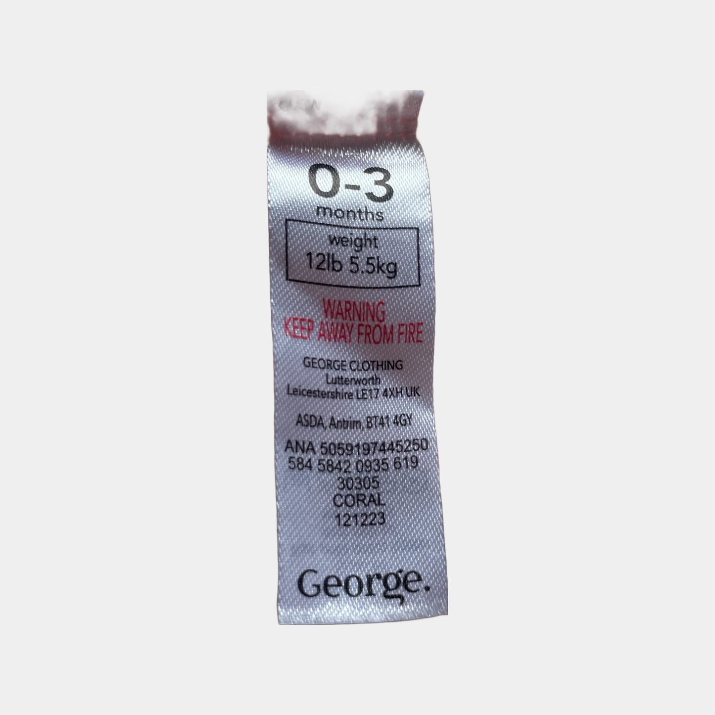 Pastellrosa Baby-Body für Neugeborene von George – label