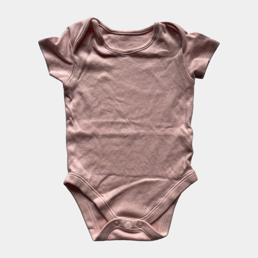 Rosa Kurzarm Babybody von George, Größe 9-12 Monate – front