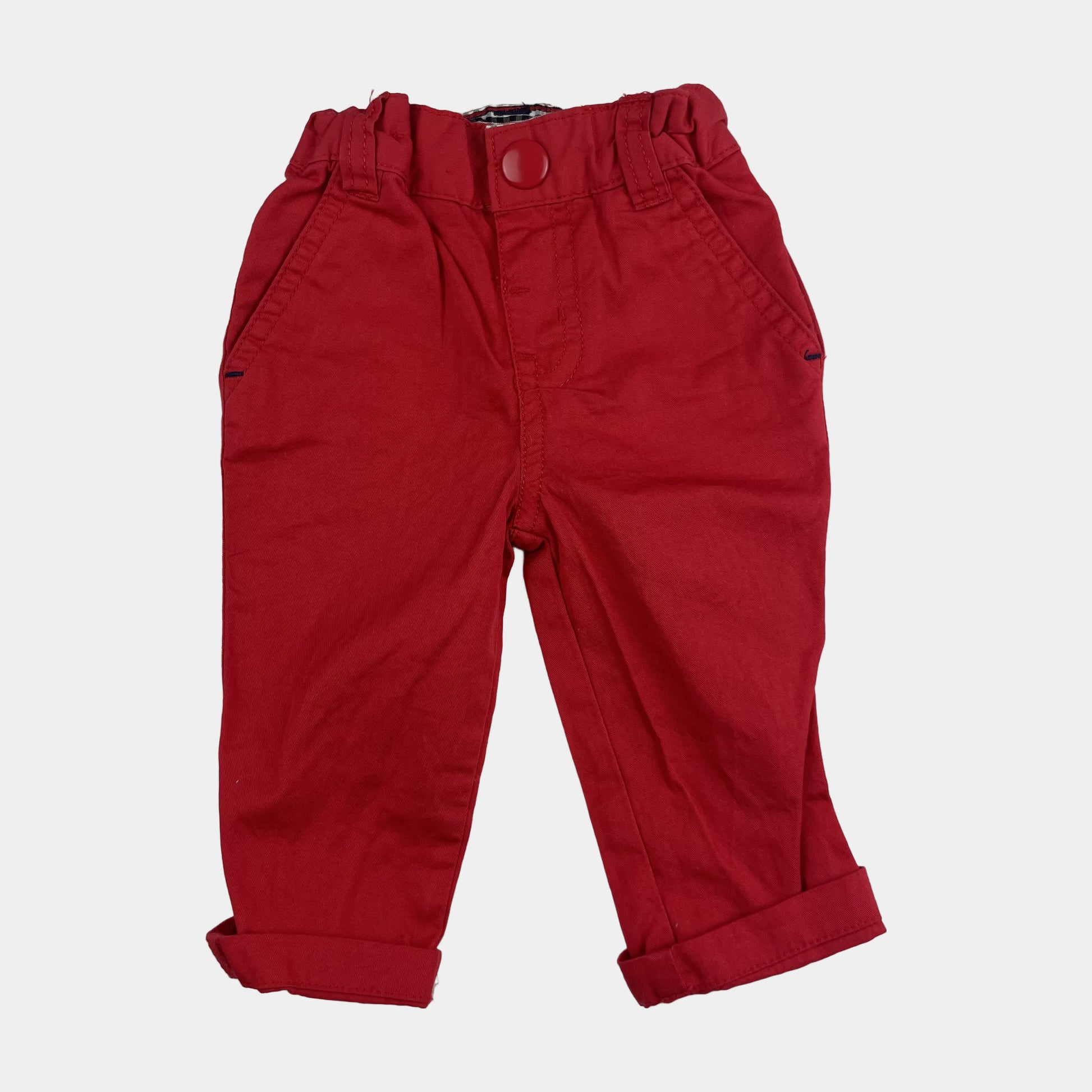 Rote Baumwollhose für Kleinkinder. – front