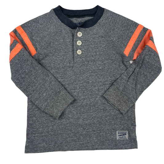 Graues OshKosh Henley-Sweatshirt mit orangen Ärmelstreifen, Größe 4T