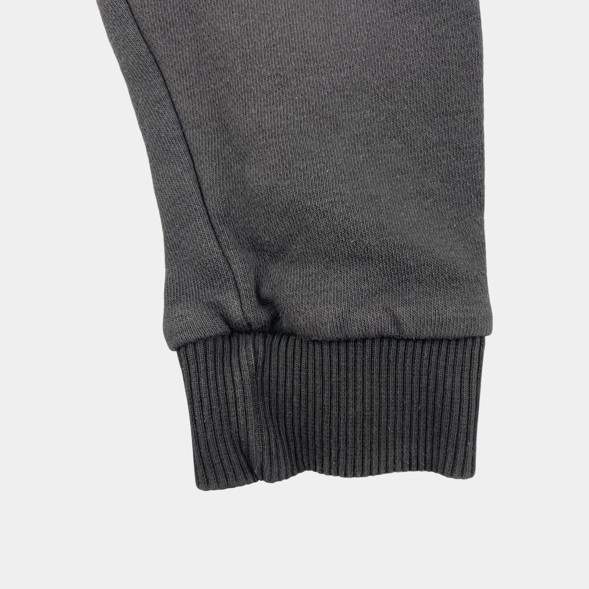 Graue Jogginghose aus Fleece mit elastischem Bund und Kordelzug – detail