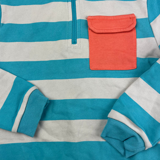 Blau-weißer Sweatshirt mit orangefarbener Brusttasche, gestreift – detail