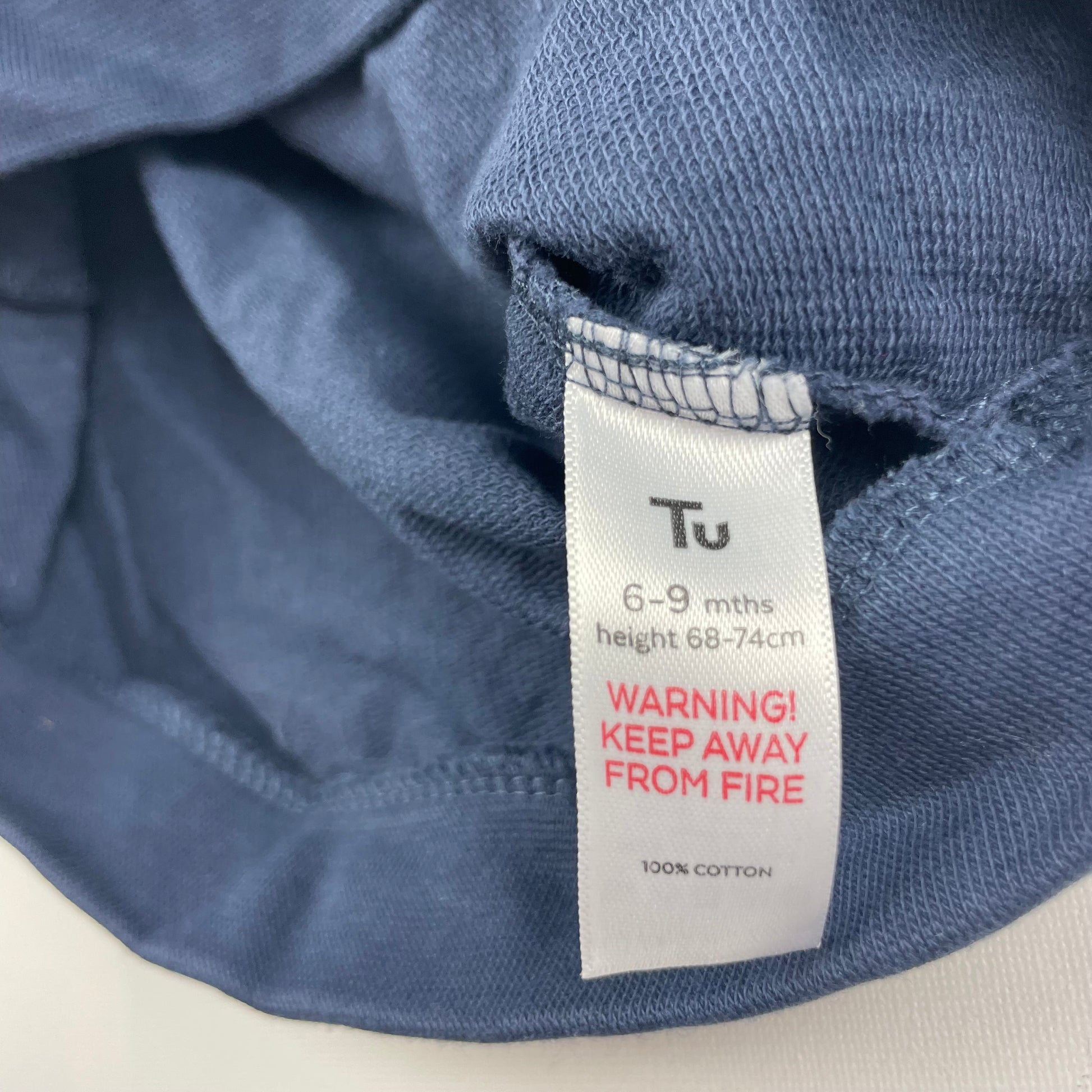 Blaues Babyset mit maritimem Muster von Tu – label