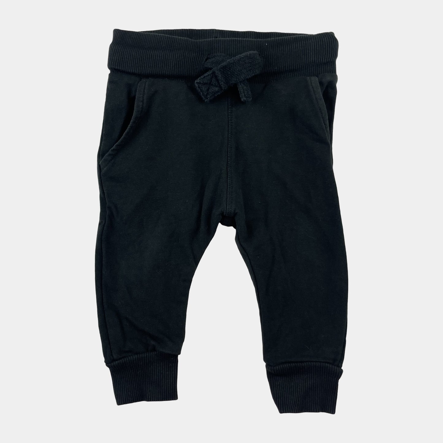 Schwarze Babyhose von Next mit Taschen für 3-6 Monate – front